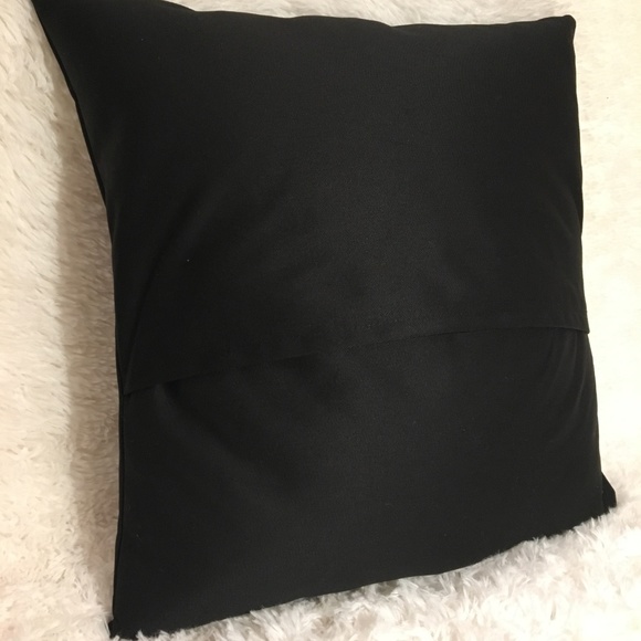 NWT Handmade 16 Inch Grinch Pillow Cover - Picture 2 of 2